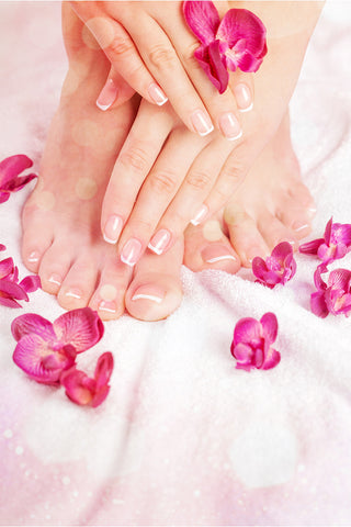 MANICURE & PEDICURE